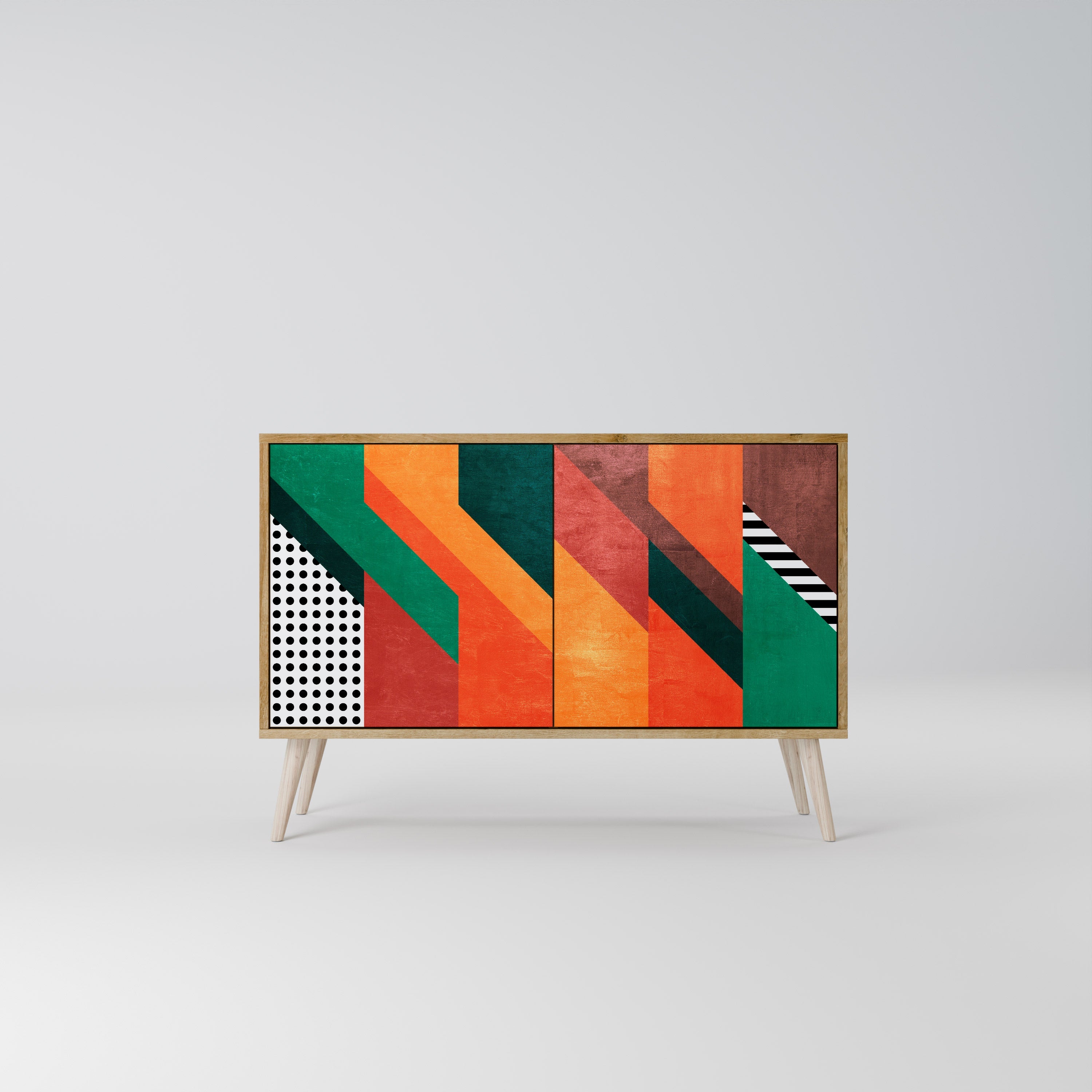 MAKESHIFT ARTISTRY 2-Door Sideboard in Oak Effect