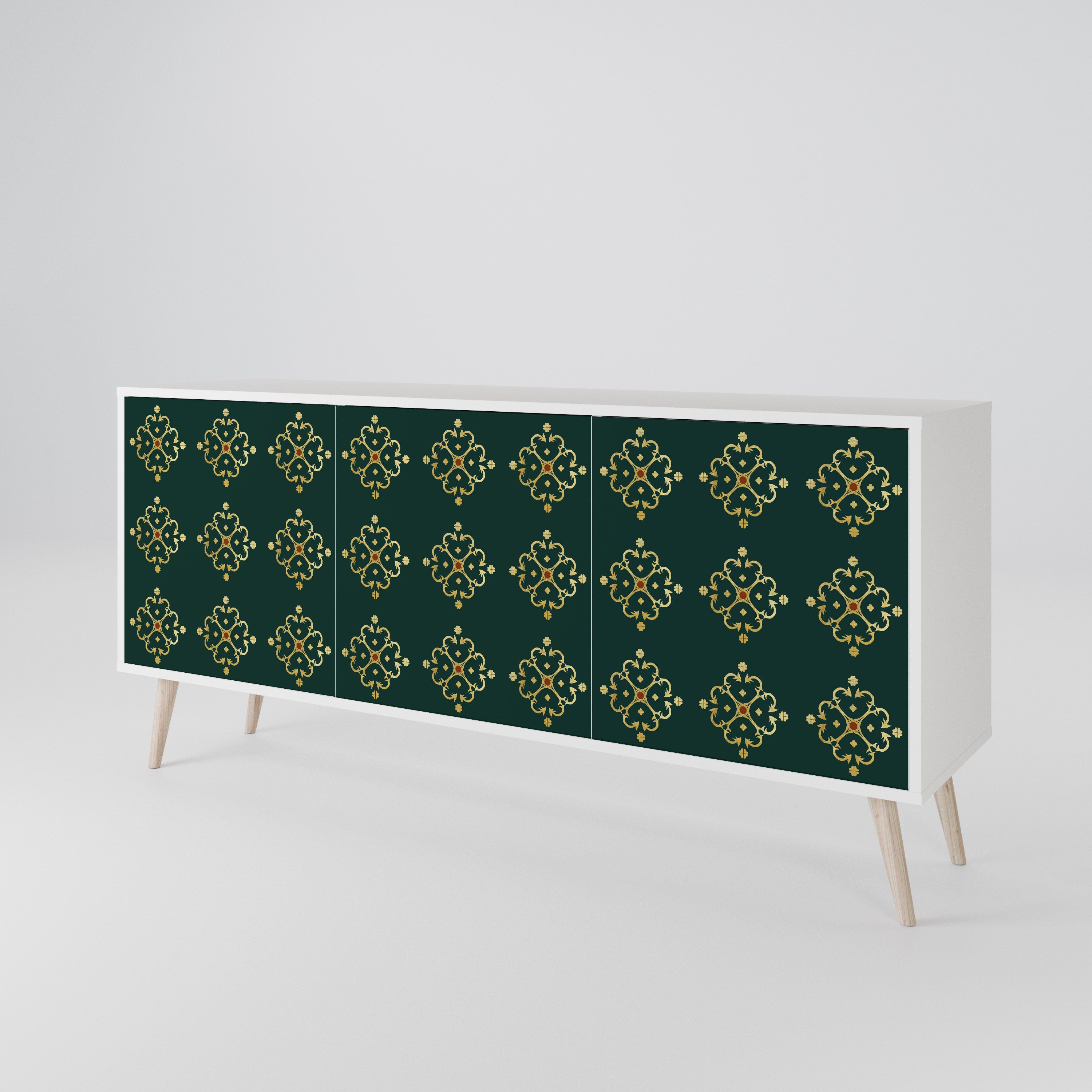 ROYAL MEDALLION 3-Door Sideboard