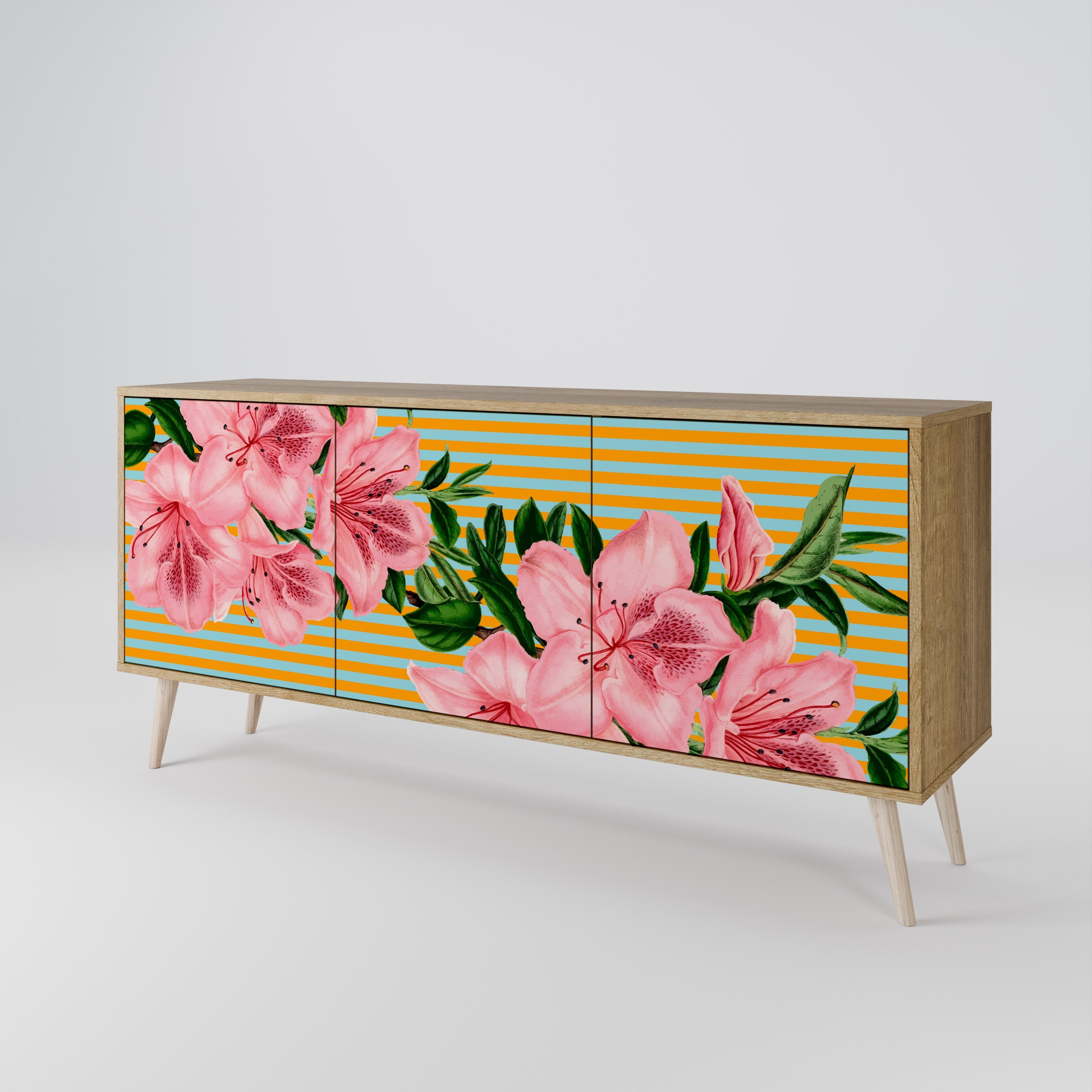 FRAGILE BEAUTY 3-Door Sideboard in Oak Effect
