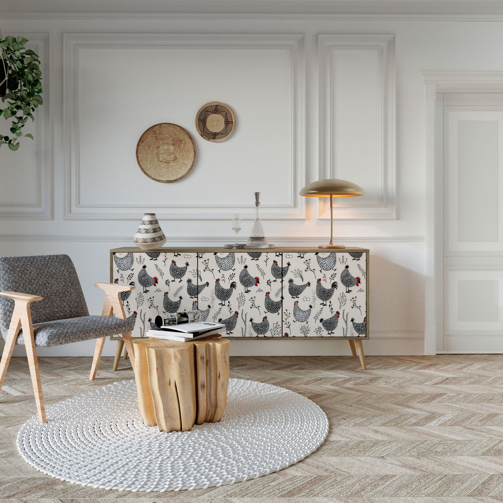 HAPPY HENS 3-Door Sideboard in Oak Effect