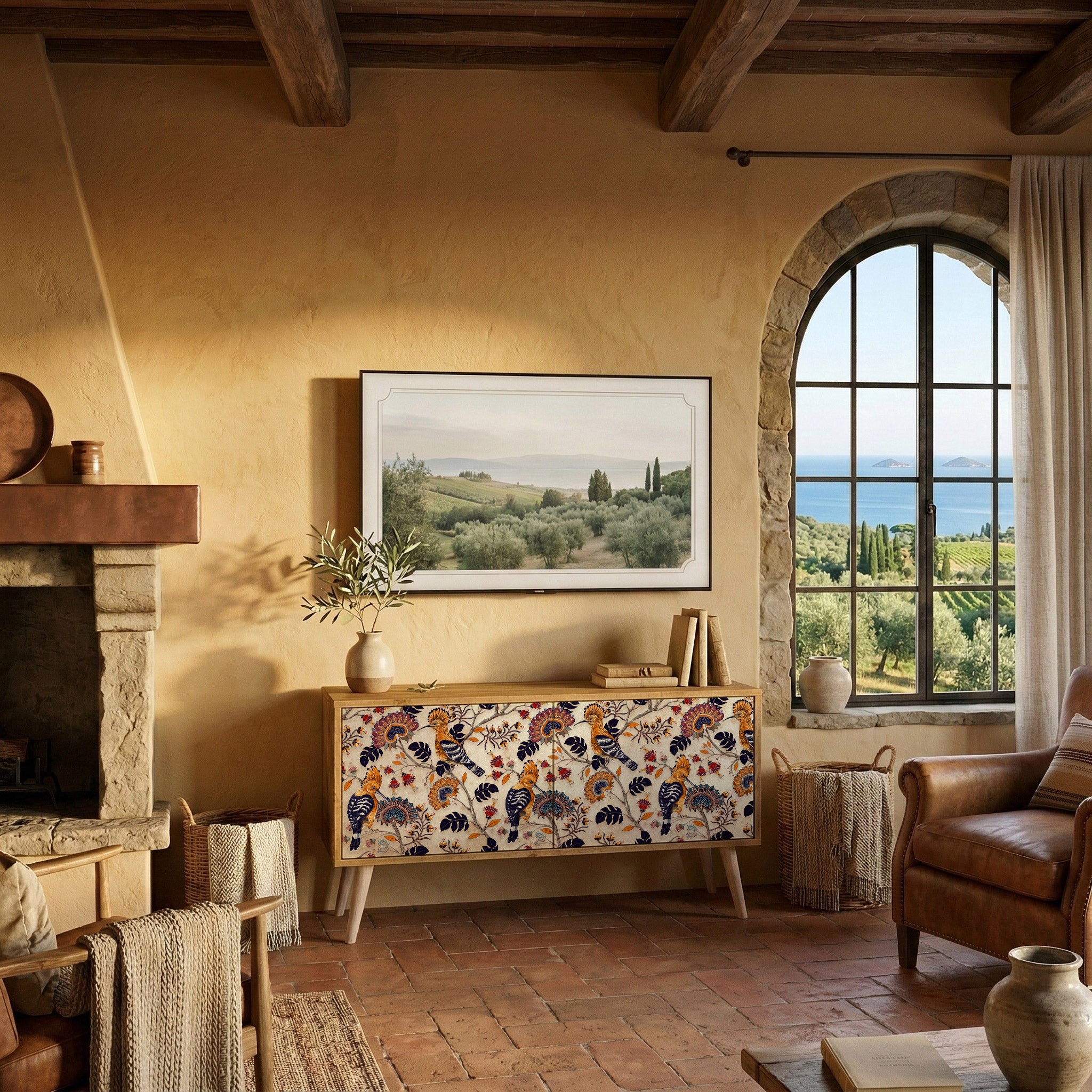 EMINENT HOOPOE Compact 2-Door TV Cabinet