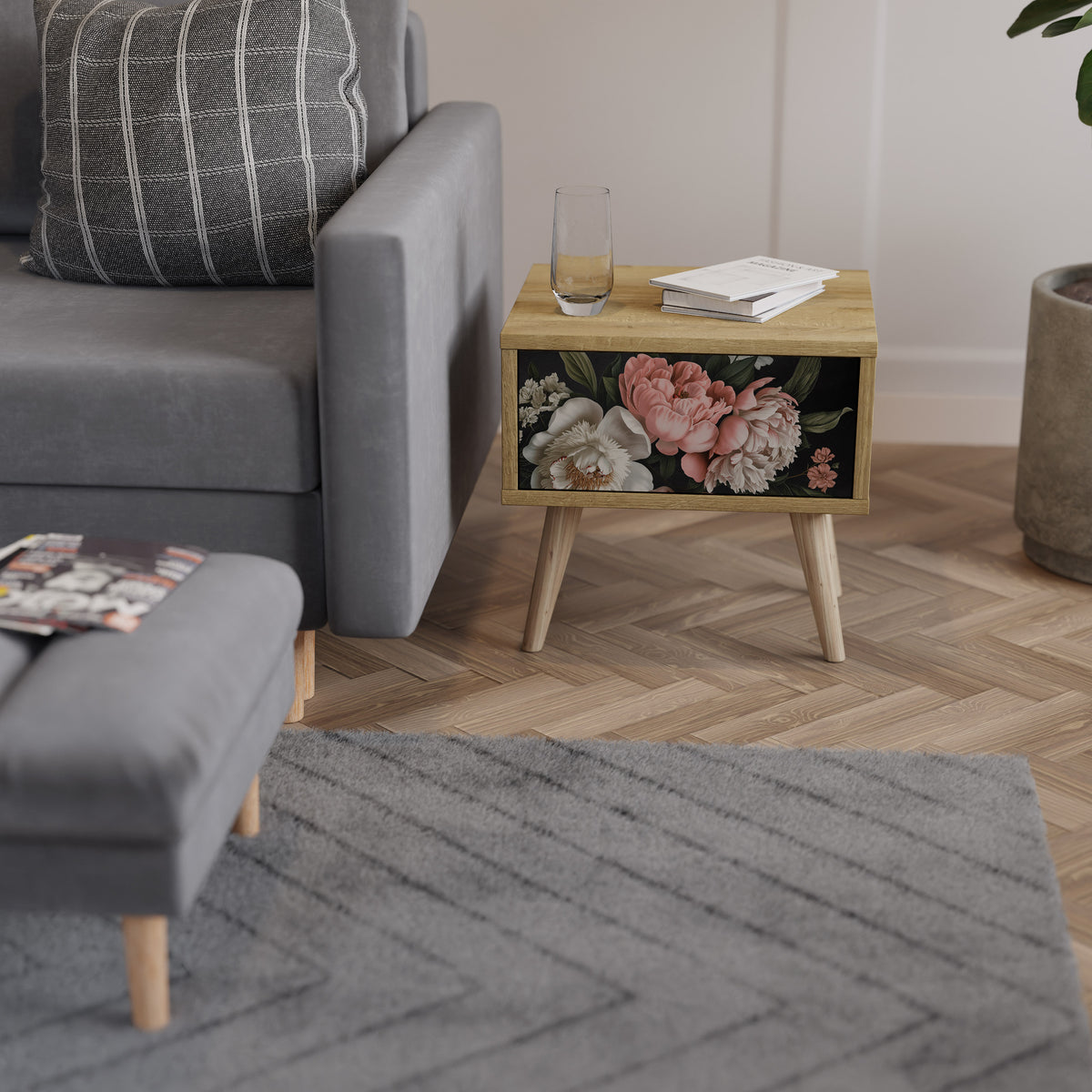 LUSH ELEGANCE Κομοδίνο με συρτάρι