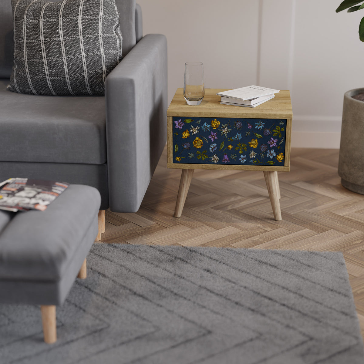 FLOWERS ON NAVY BLUE Κομοδίνο με συρτάρι