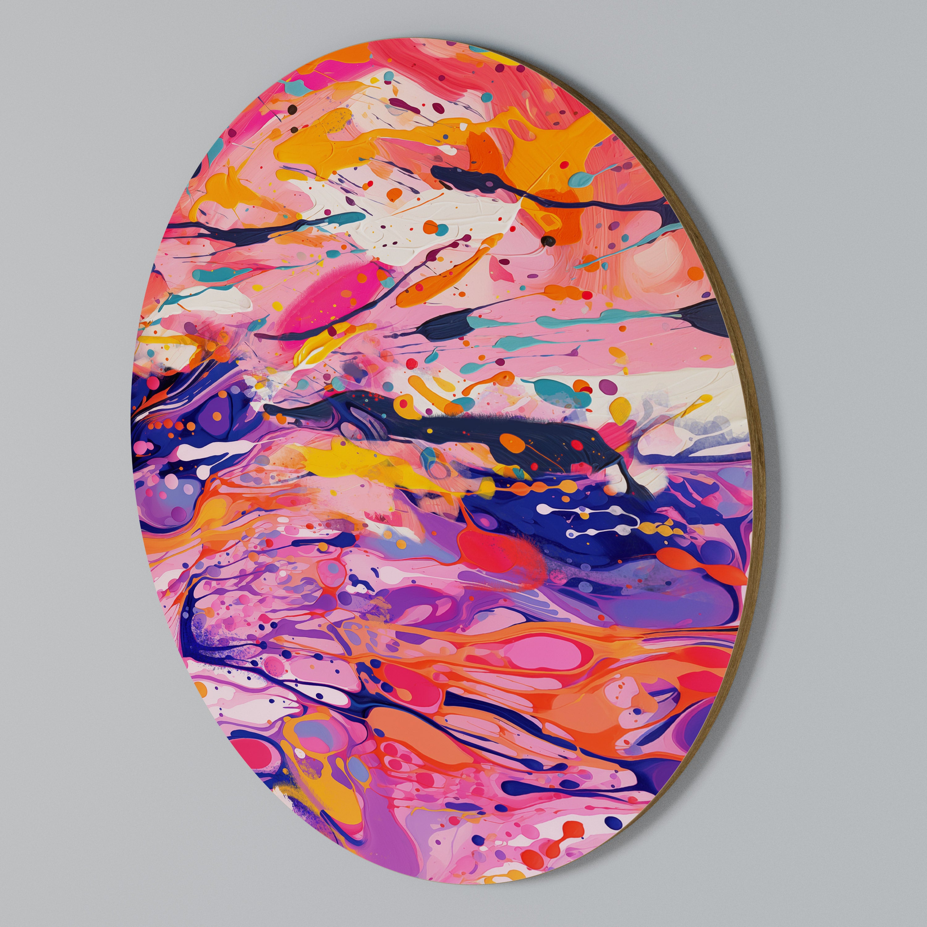 EXPRESSIVE ECHOES Round Wall Art