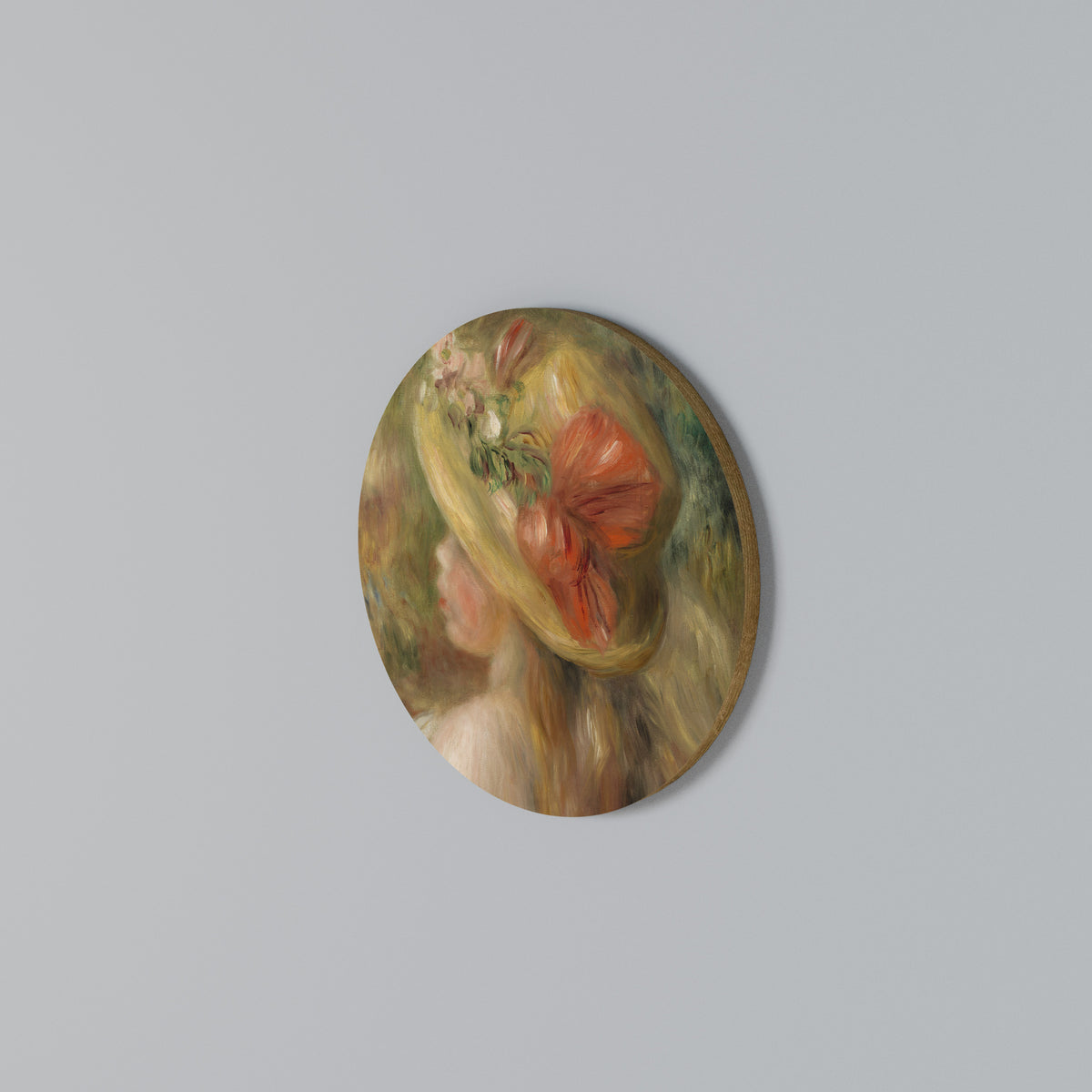 HAT OF PETALS Round Wall Art