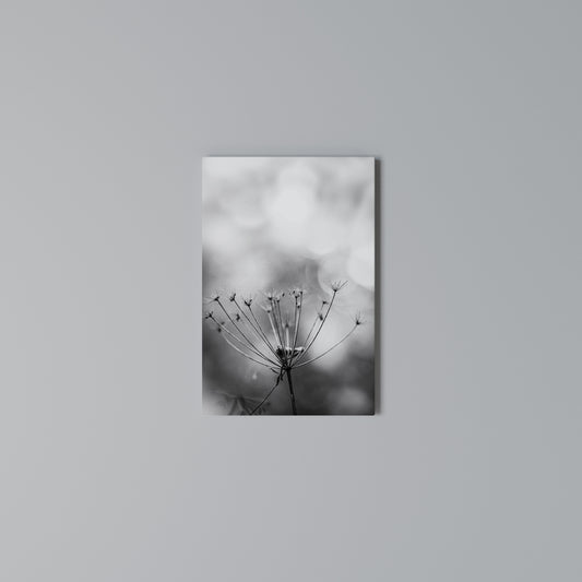 MINIMALIST BLOOM Κατακόρυφος Πίνακας σε Καμβά