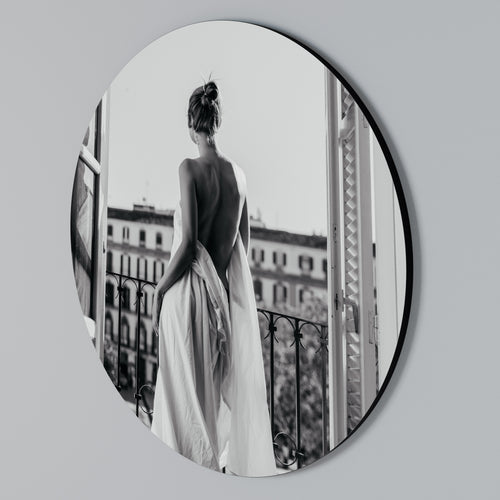 DRESS OF DREAMS Round Wall Art