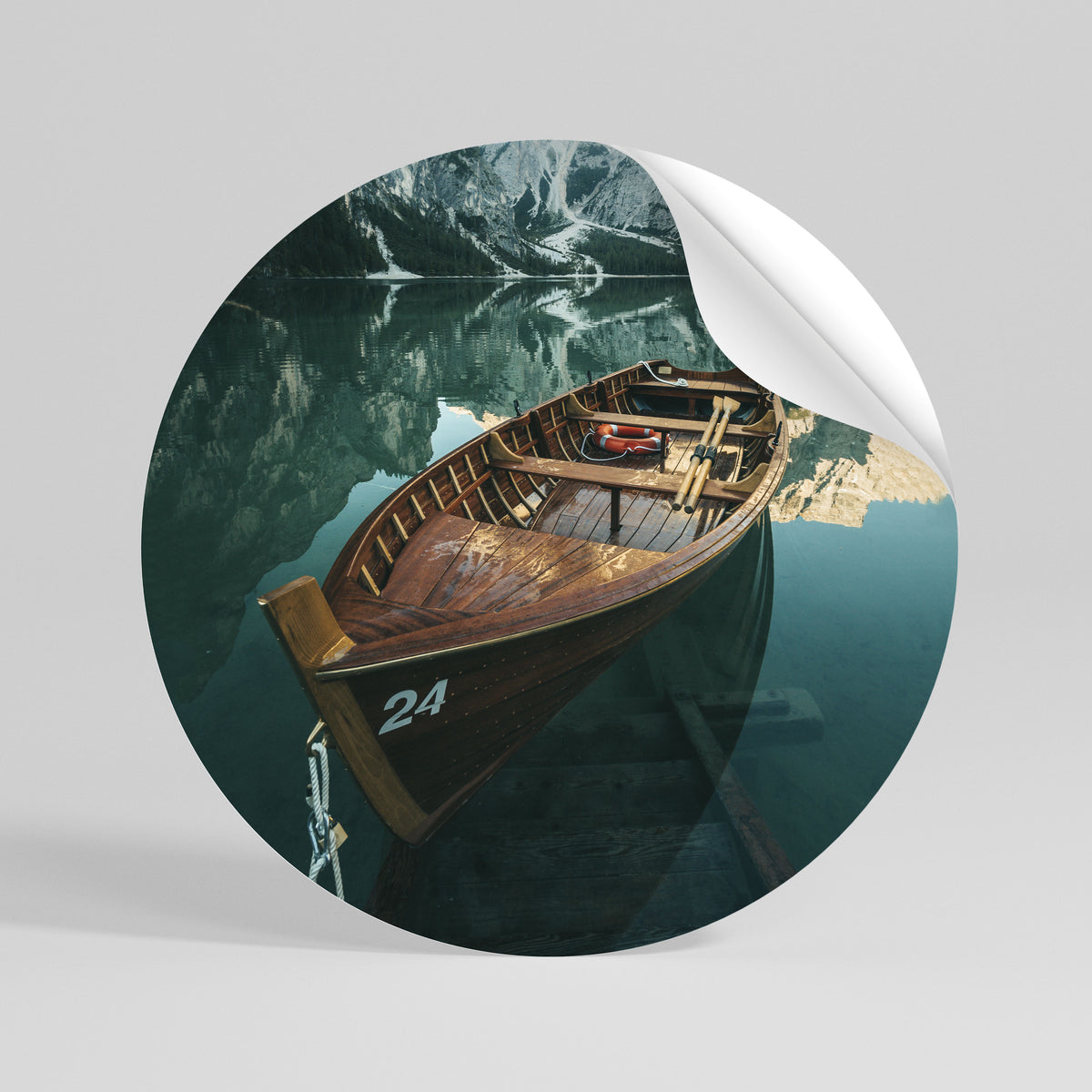 STILL WATERS Αυτοκόλλητη Αφίσα στρογγυλή