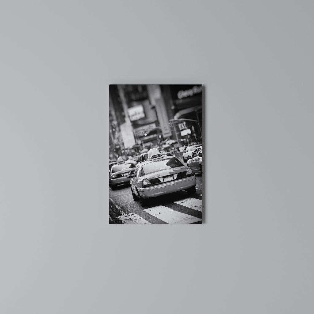 TIMELESS TAXI TALES Κατακόρυφος Πίνακας σε Καμβά