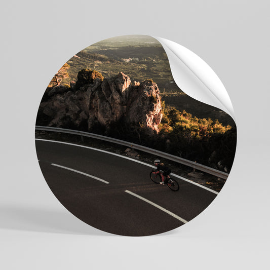 MOUNTAIN ROAD RIDE Αυτοκόλλητη Αφίσα στρογγυλή