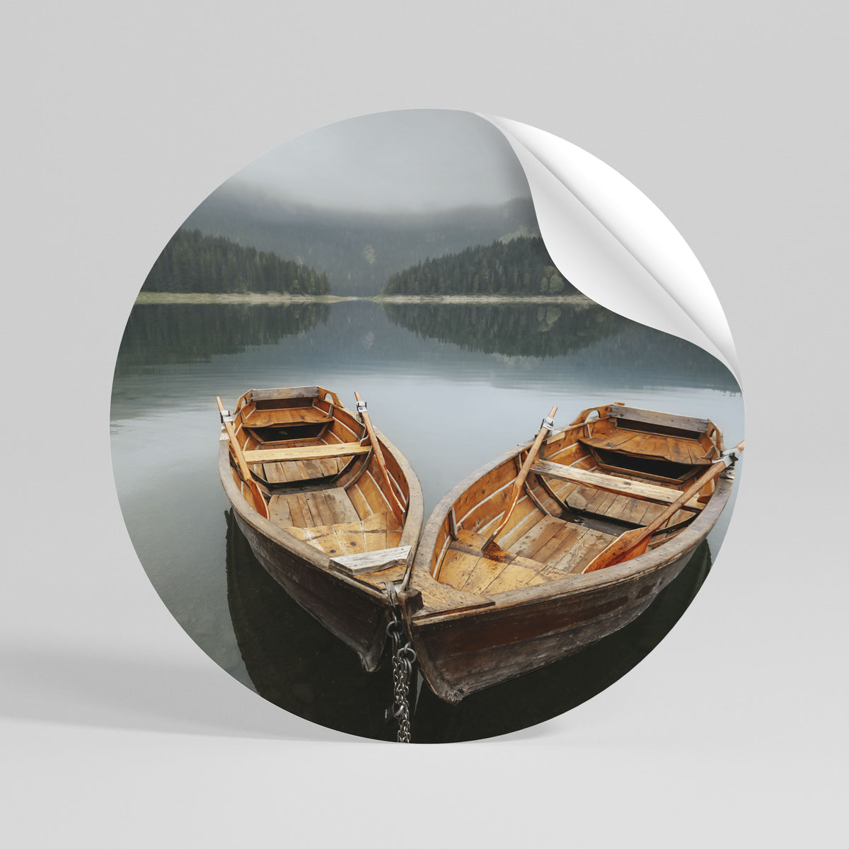 HARMONY OF BOATS Αυτοκόλλητη Αφίσα στρογγυλή