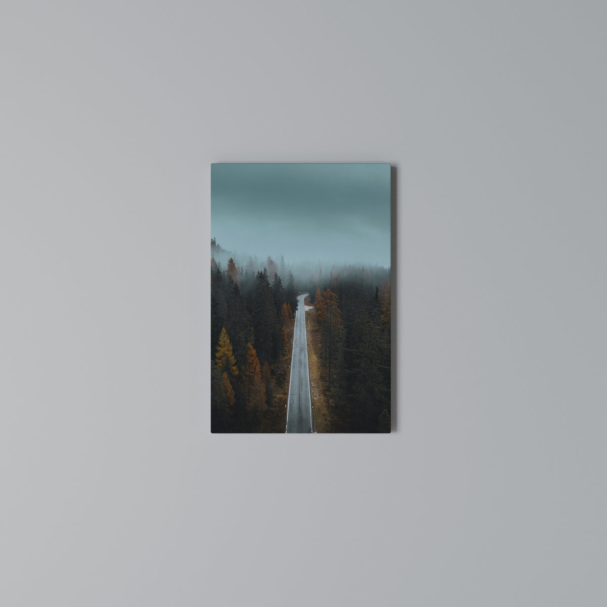 SERENE ROADWAY ESCAPE Κατακόρυφος Πίνακας σε Καμβά