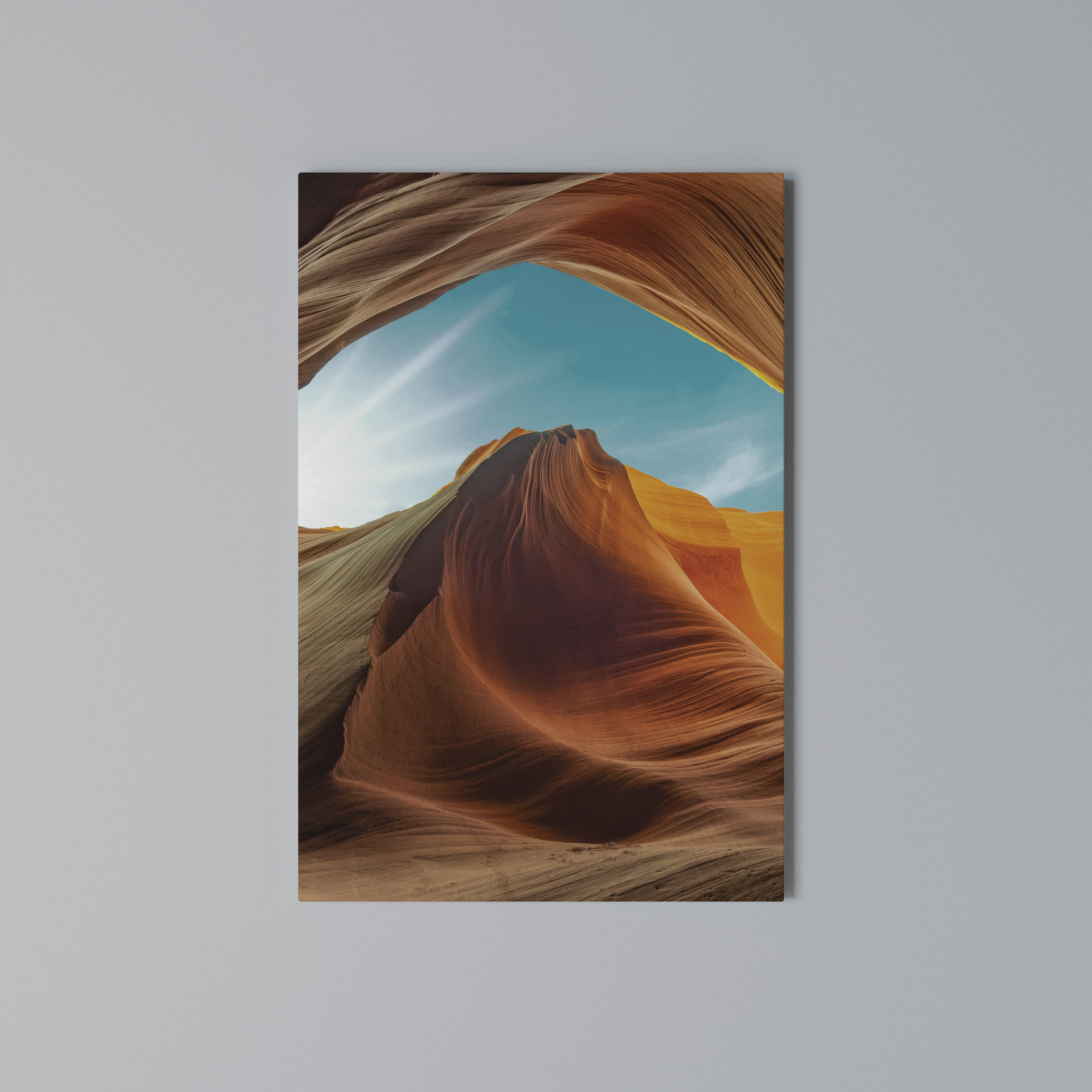 THE CANYON'S WHISPER Κατακόρυφος Πίνακας σε Καμβά
