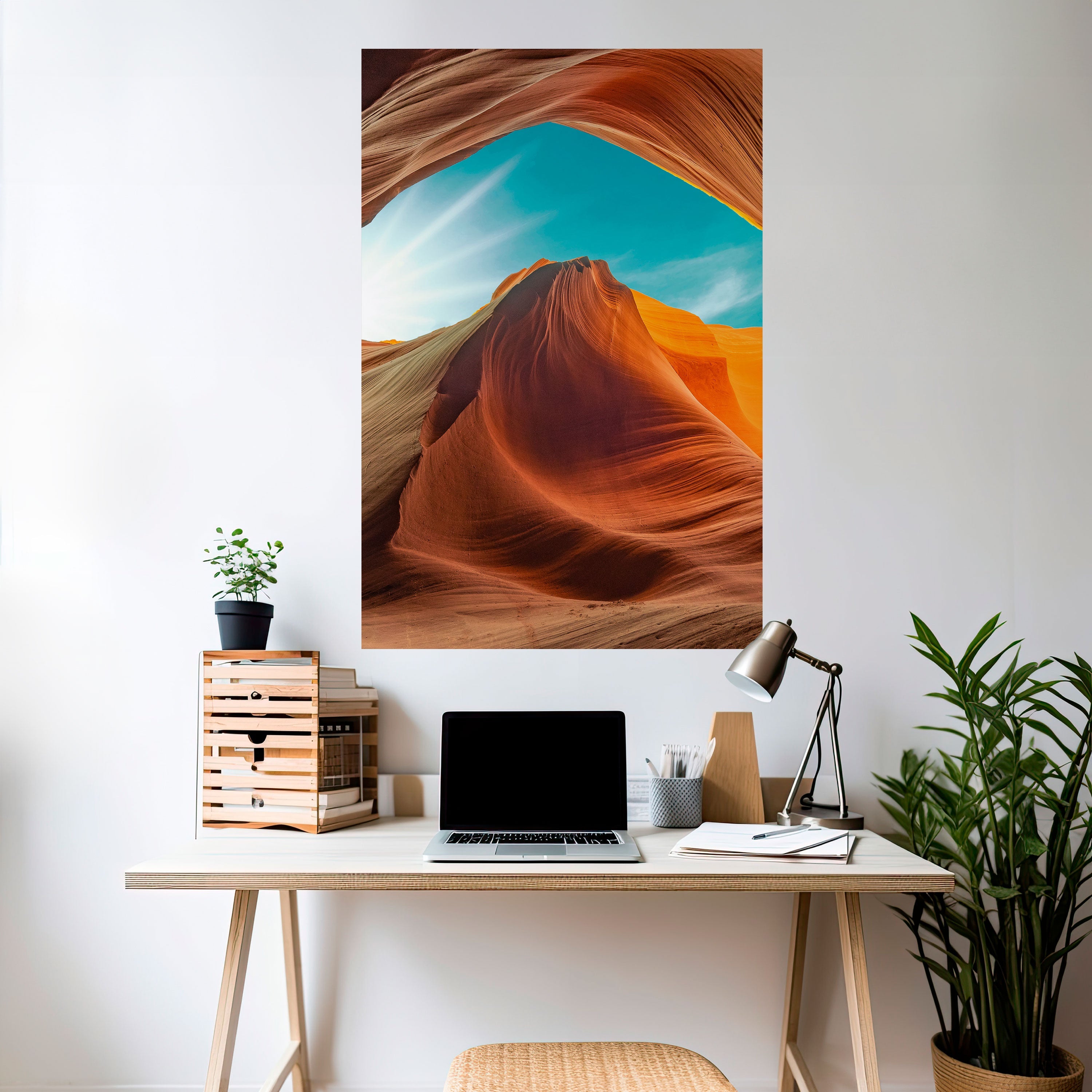 Αφίσα THE CANYON'S WHISPER με κάθετη αφαίρεση και κολλητική ταινία