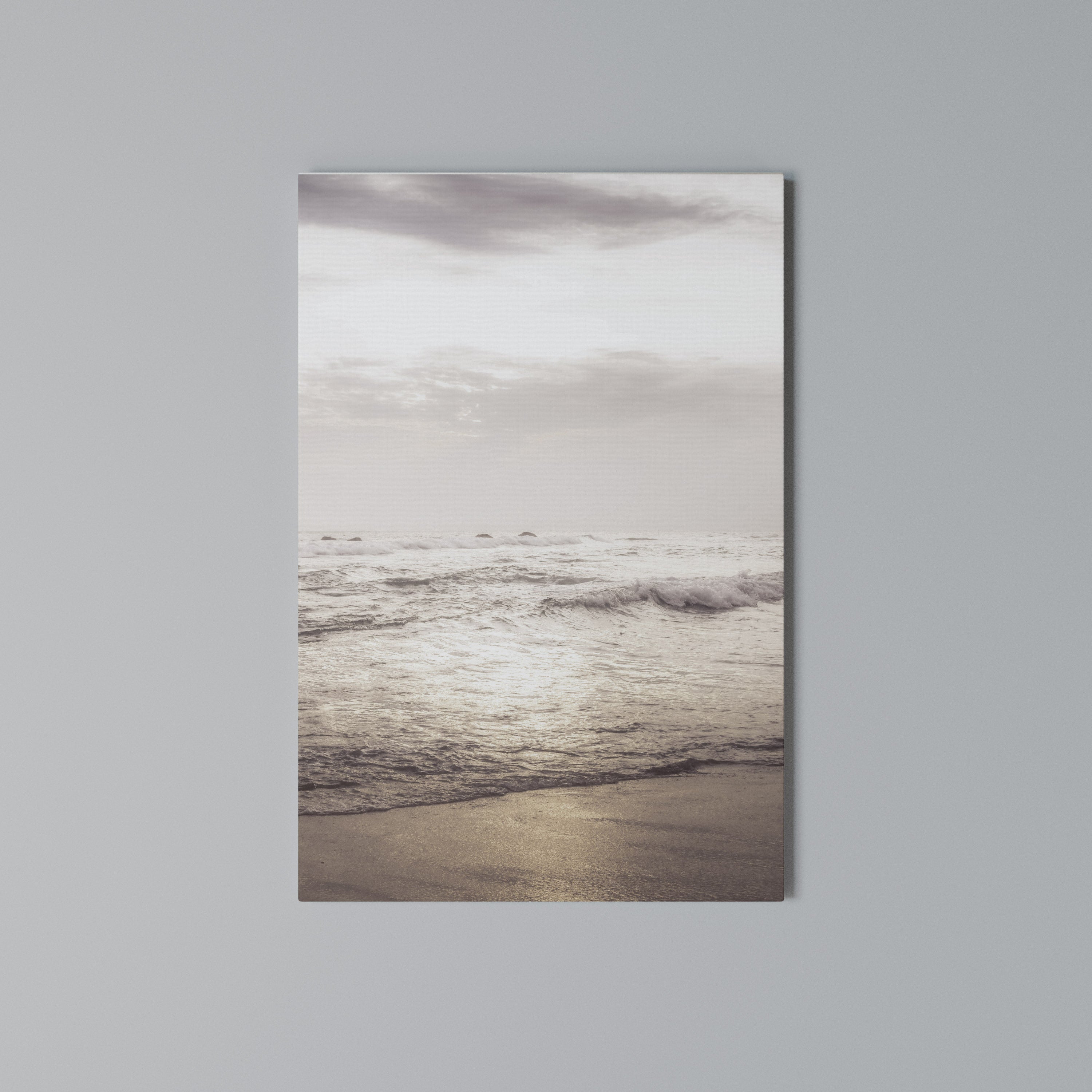 WHISPERS OF THE OCEAN Κατακόρυφος Πίνακας σε Καμβά