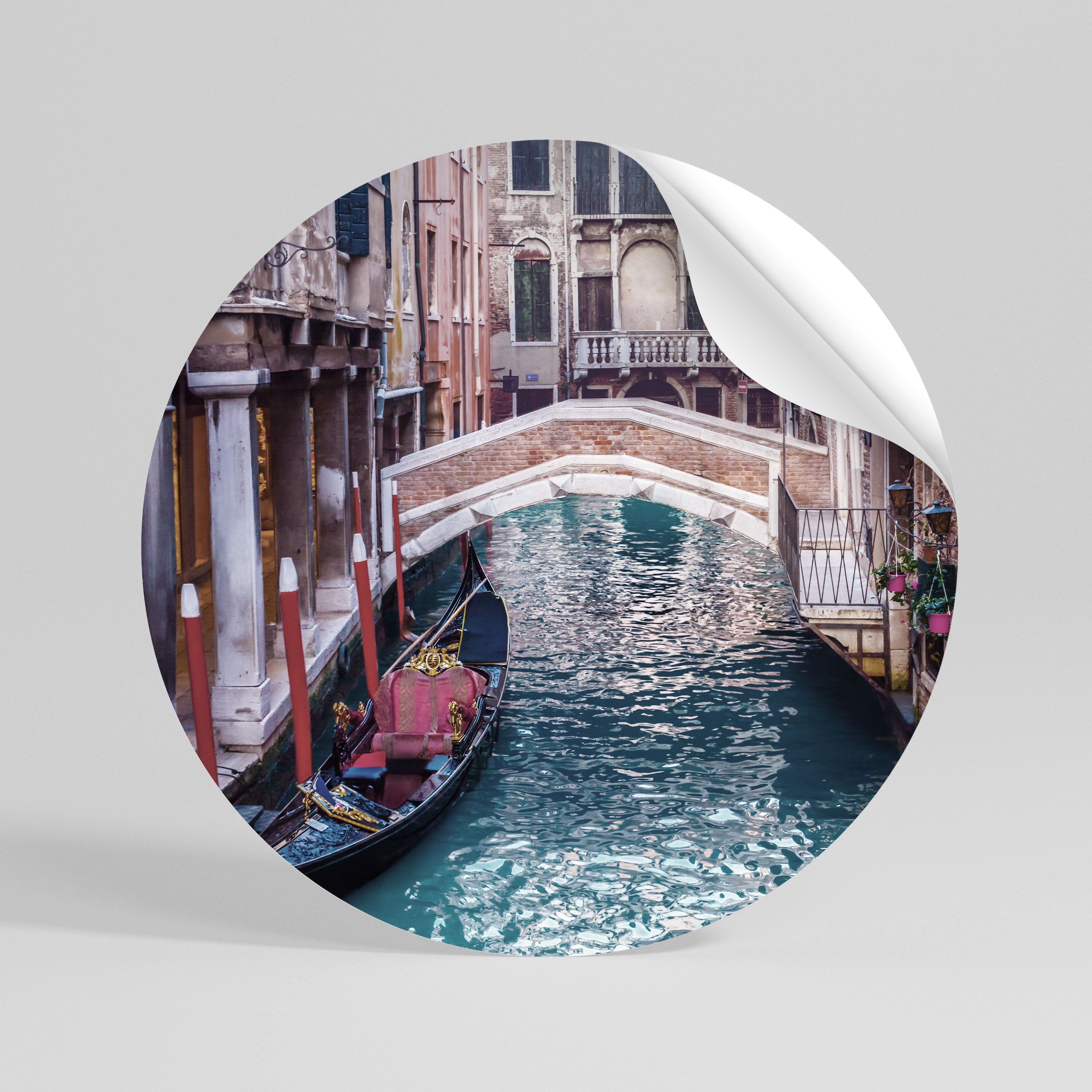 GONDOLA GLIDE Peel and Stick Round Sticker