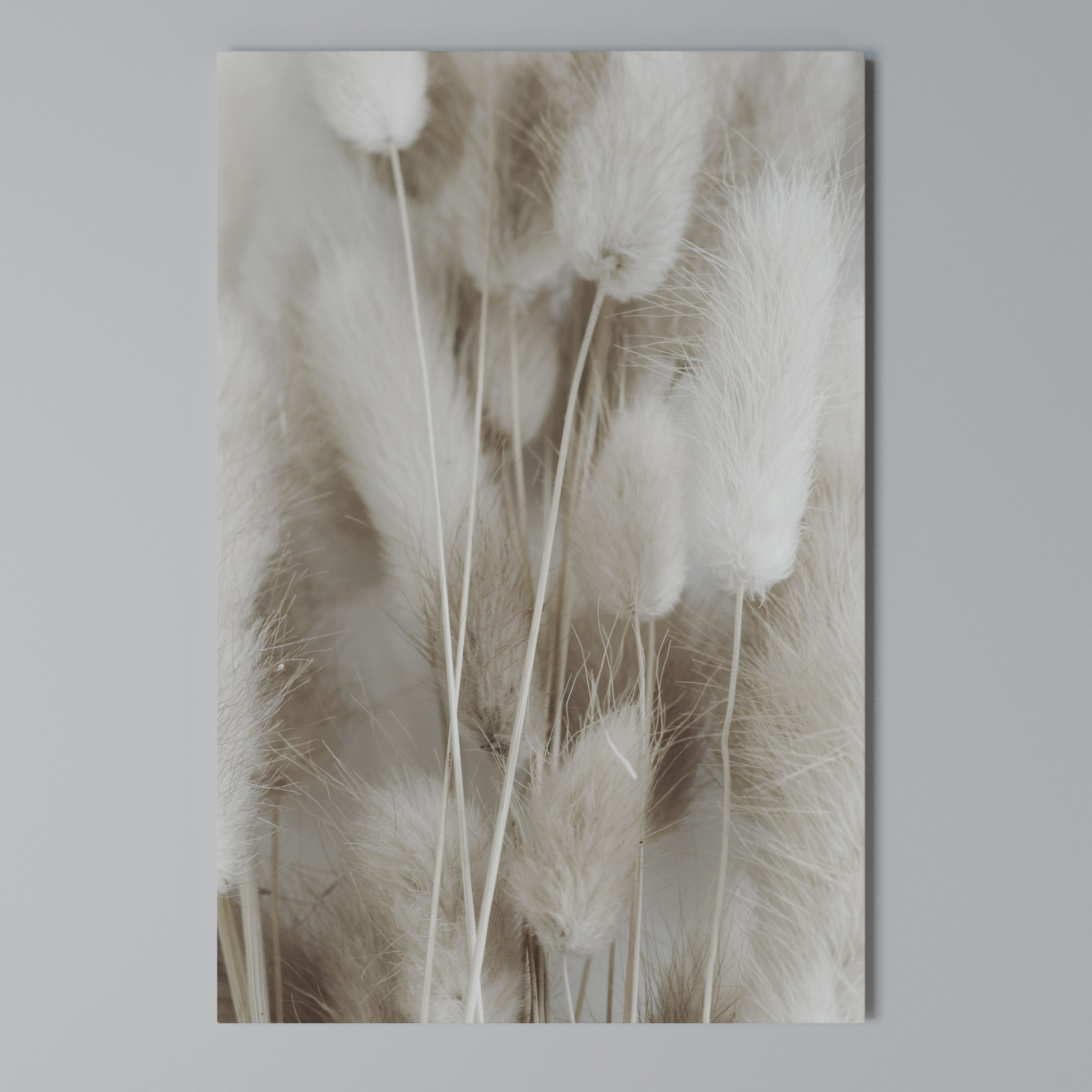 SOFTNESS IN FOCUS Κατακόρυφος Πίνακας σε Καμβά