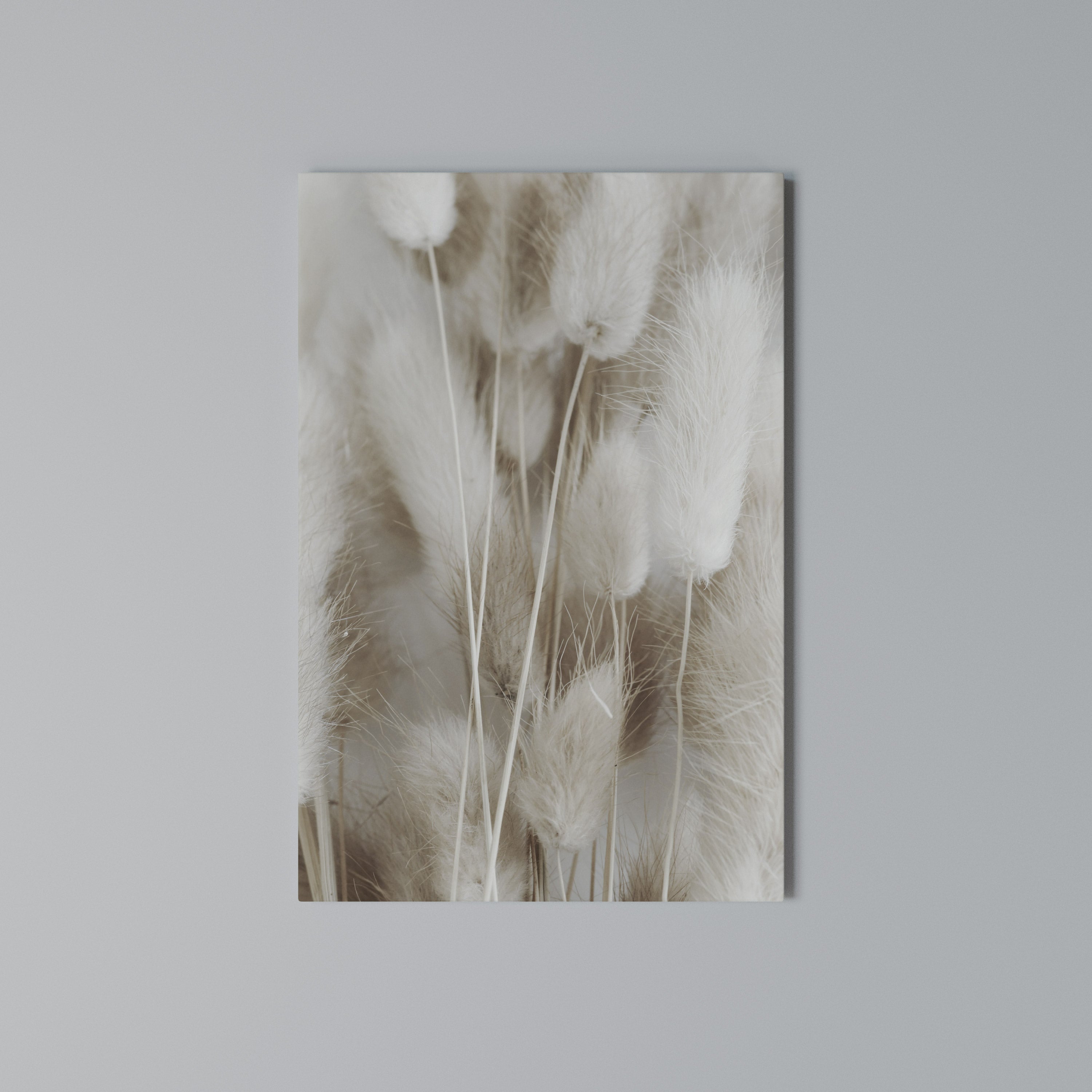 SOFTNESS IN FOCUS Κατακόρυφος Πίνακας σε Καμβά