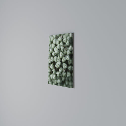 TEXTURED GREEN TIDBITS Κατακόρυφος Πίνακας σε Καμβά