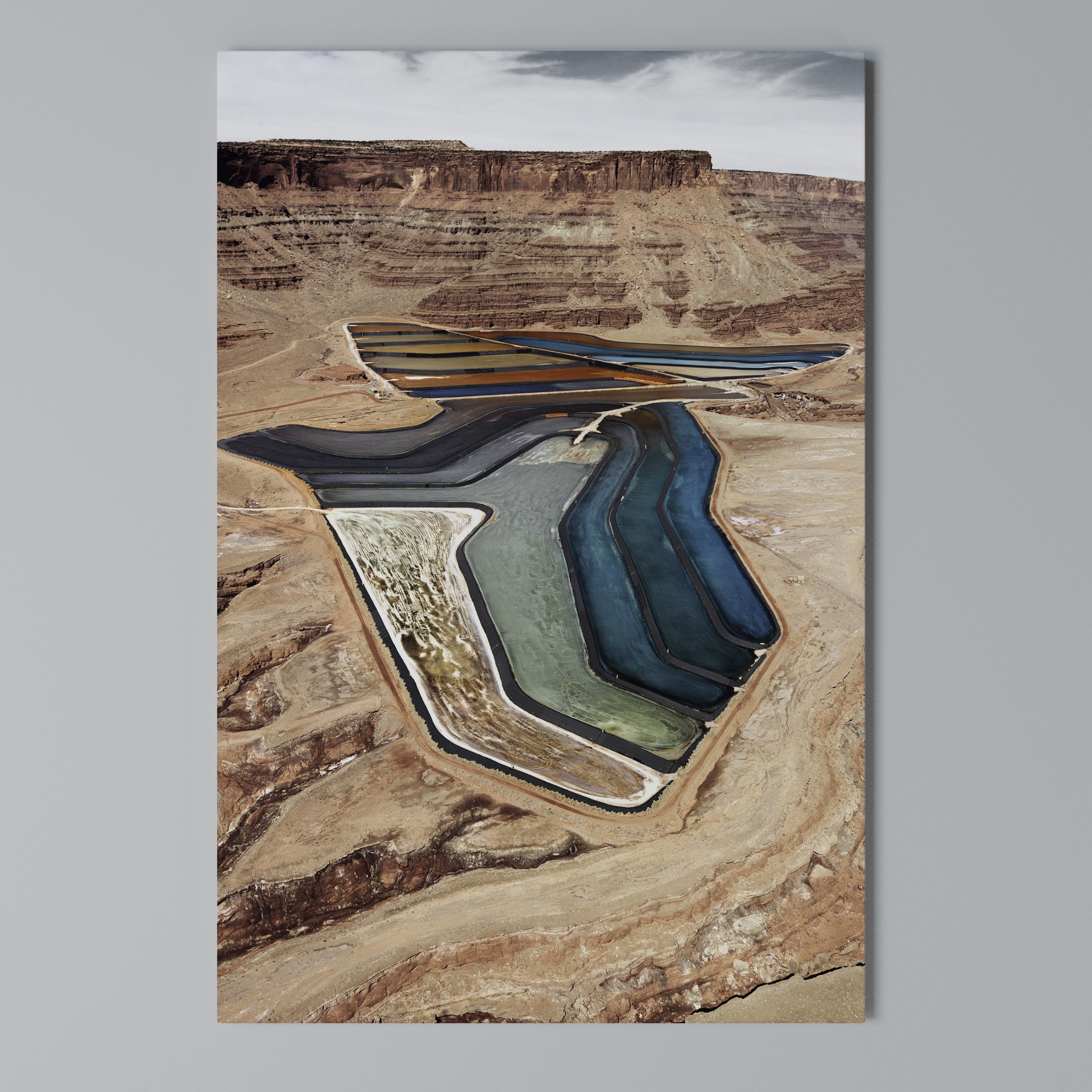 HARMONY IN LAYERS Κατακόρυφος Πίνακας σε Καμβά