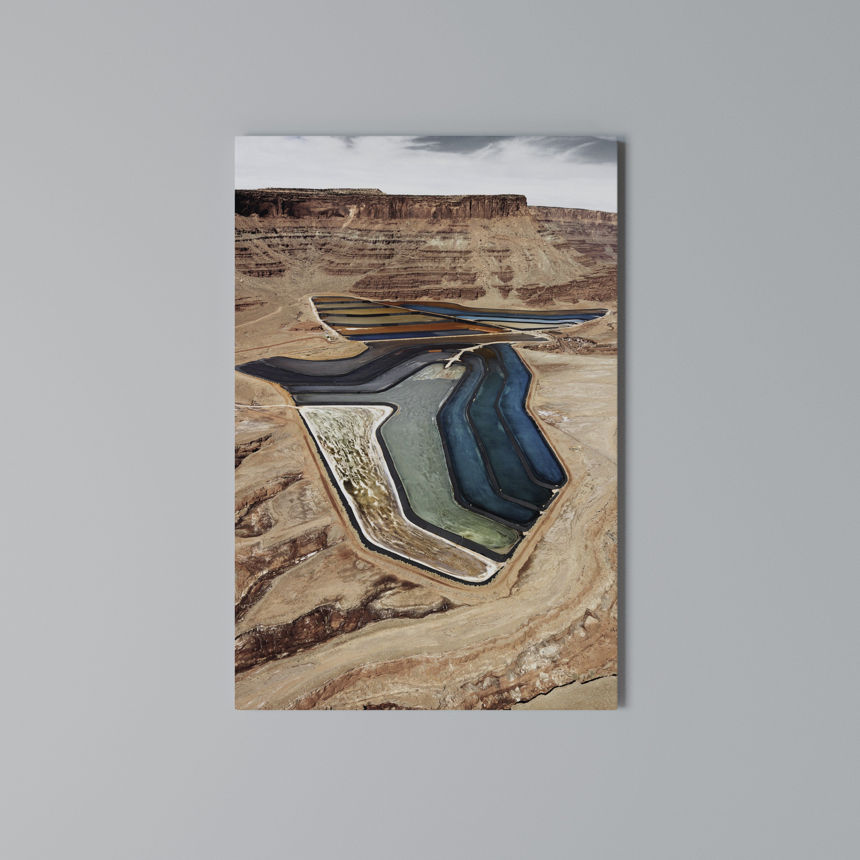 HARMONY IN LAYERS Κατακόρυφος Πίνακας σε Καμβά