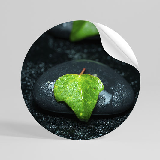 RAINDROPS ON STONE Αυτοκόλλητη Αφίσα στρογγυλή