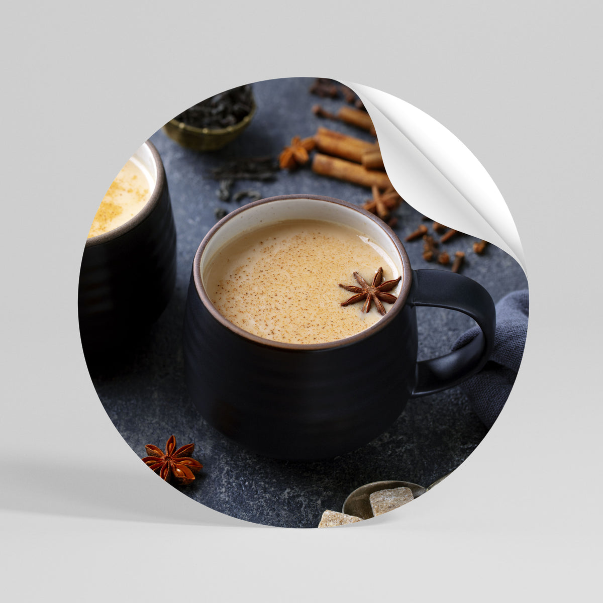 WARMTH IN A CUP Αυτοκόλλητη Αφίσα στρογγυλή