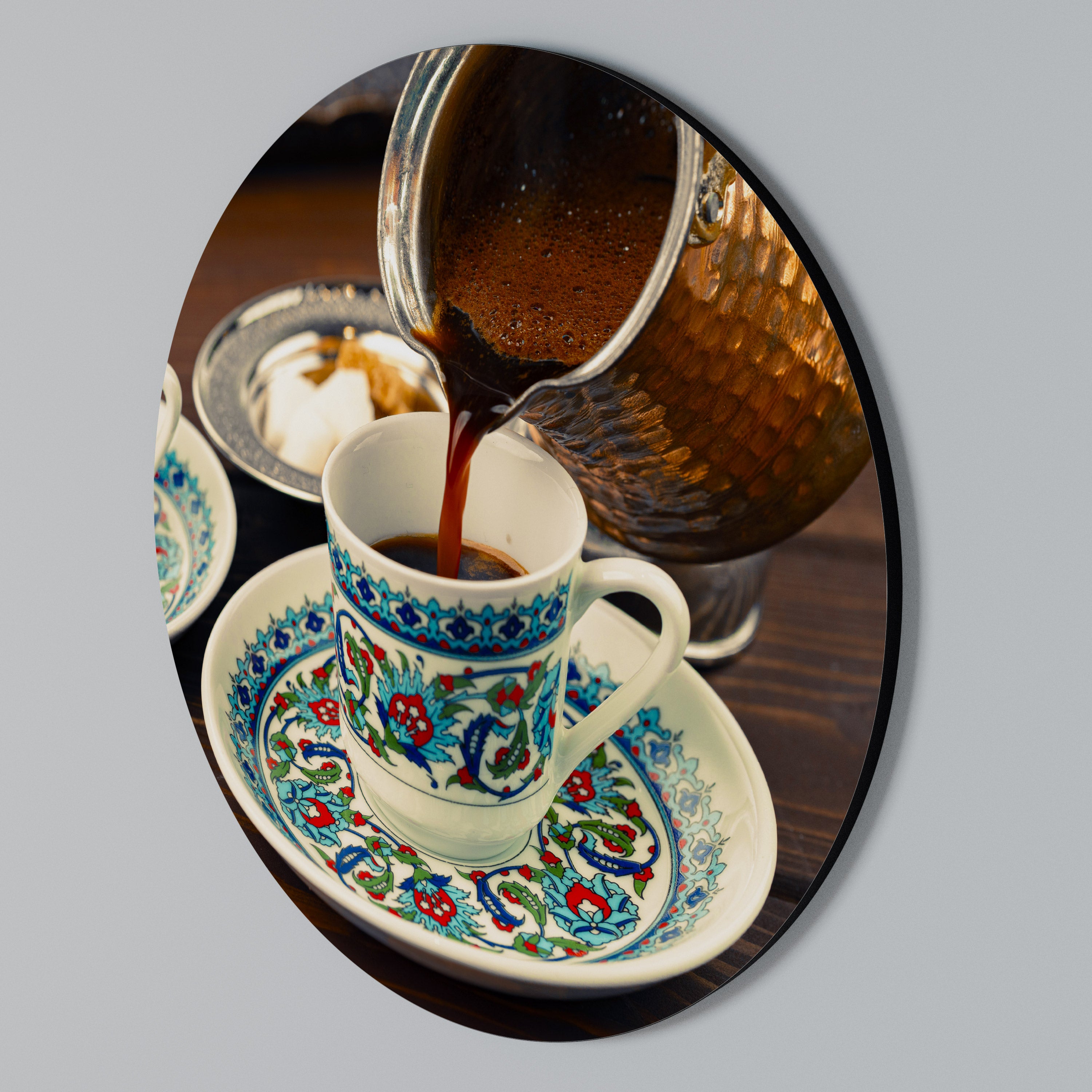 TRADITION IN A CUP Στρογγυλός πίνακας ζωγραφικής