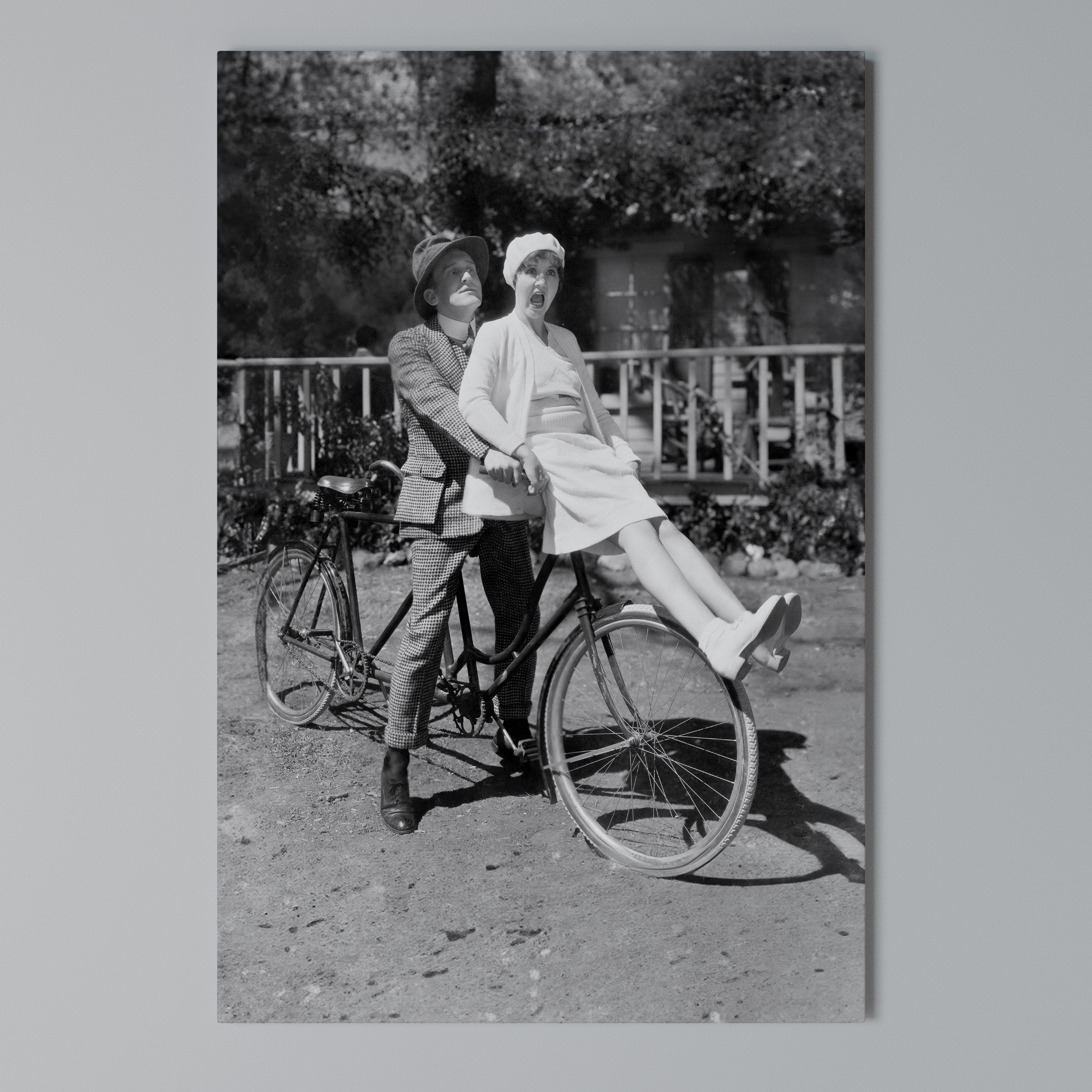 RIDING THROUGH TIME Κατακόρυφος Πίνακας σε Καμβά