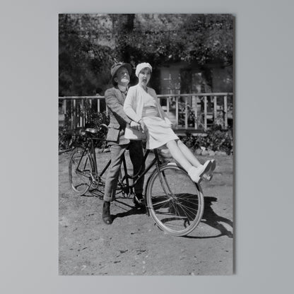 RIDING THROUGH TIME Κατακόρυφος Πίνακας σε Καμβά