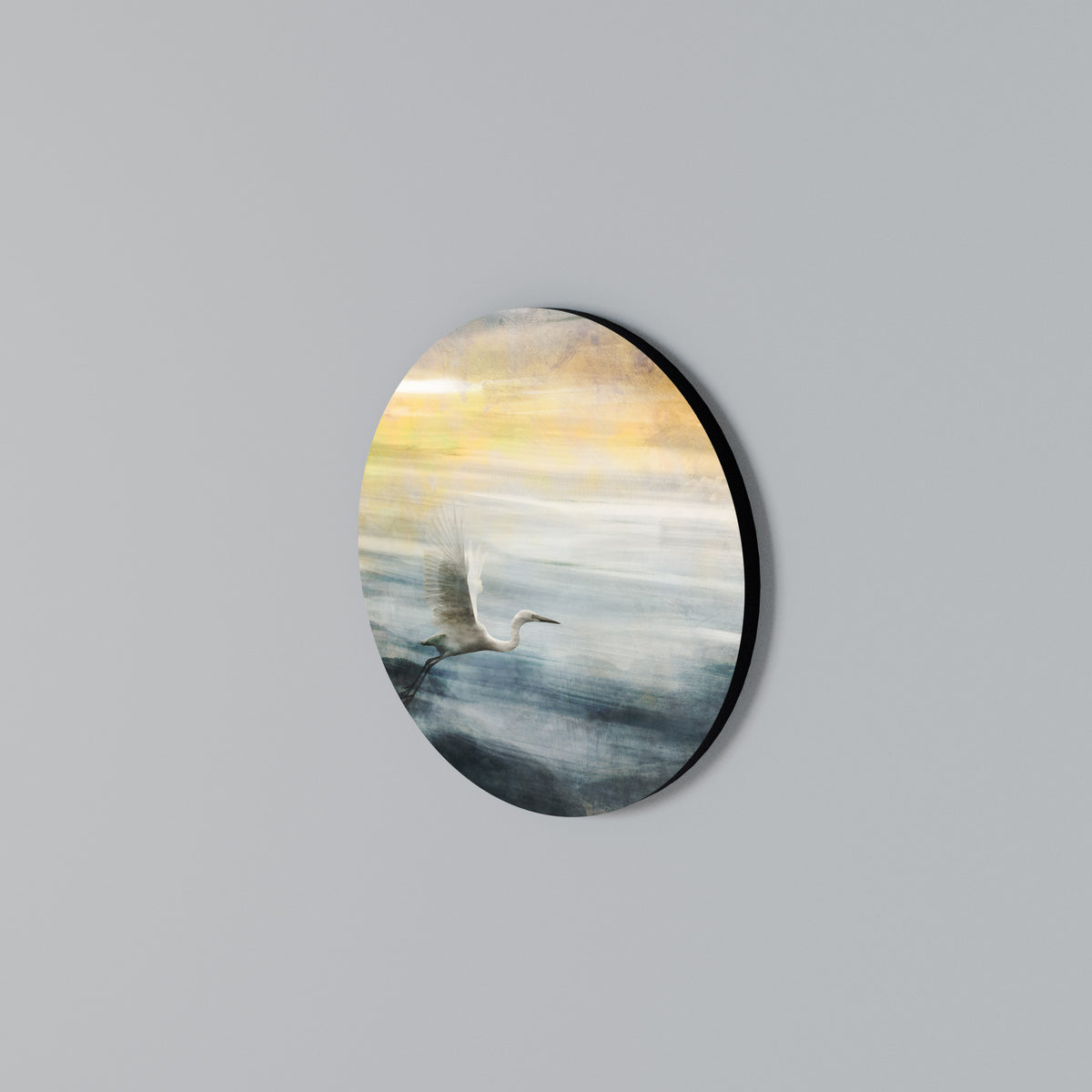 HERON IN FLY Στρογγυλός πίνακας ζωγραφικής